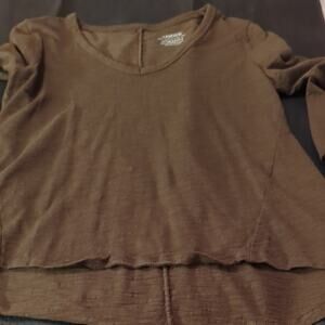 Chico's Taupe V-Neck Tee 3/4 Length Sleeves